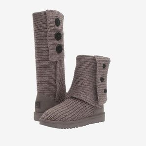 UGG classic cardy II grey